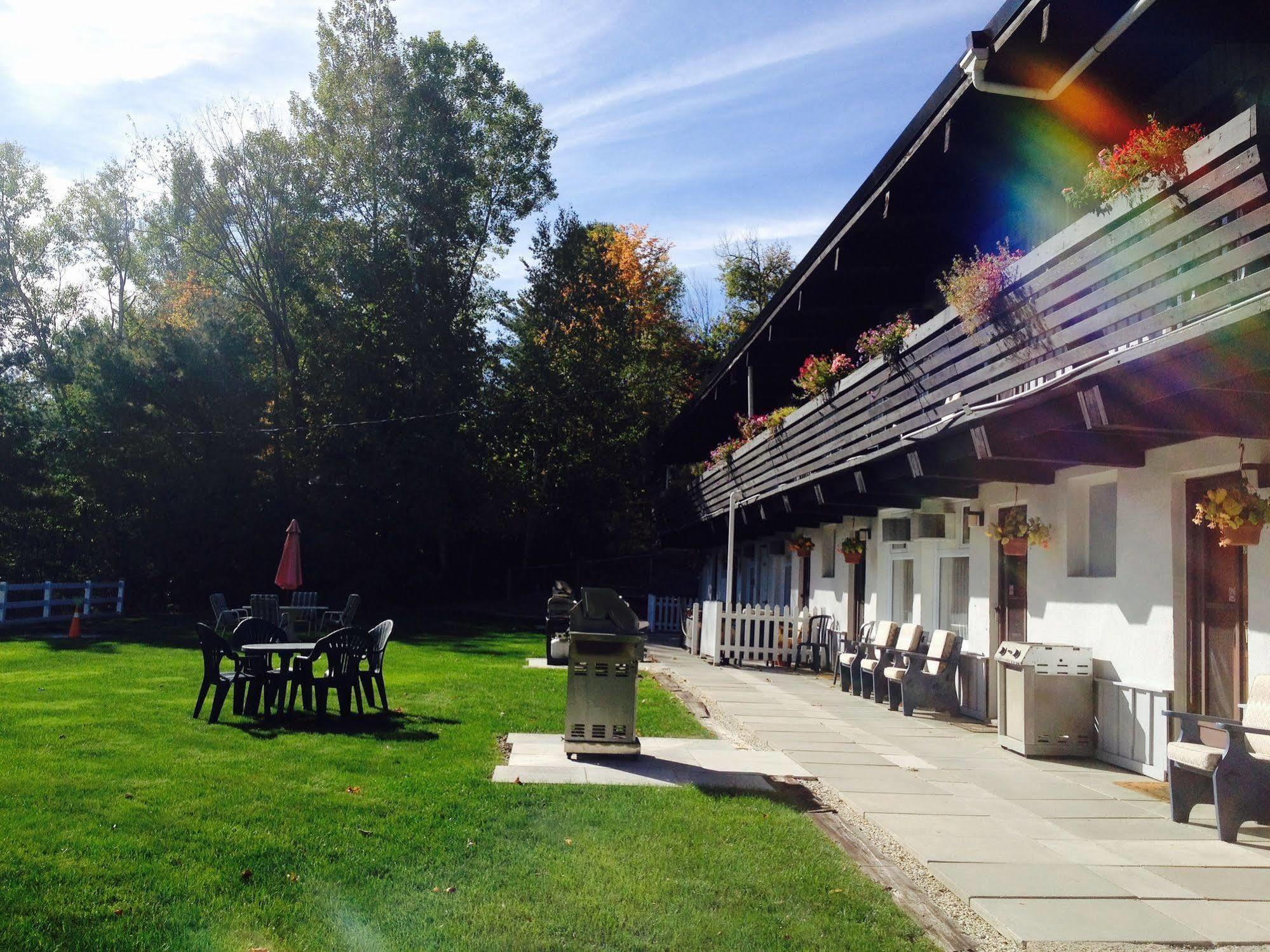 Lakeview Motel Haliburton Buitenkant foto